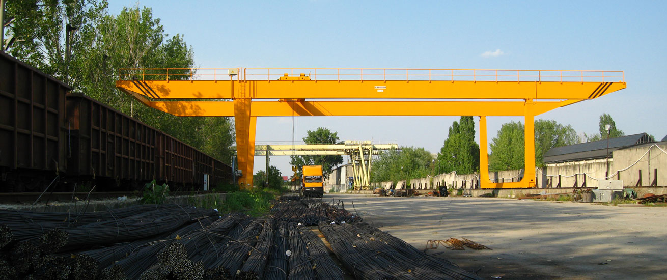 Gantry crane designed specially for Sidenor Romania